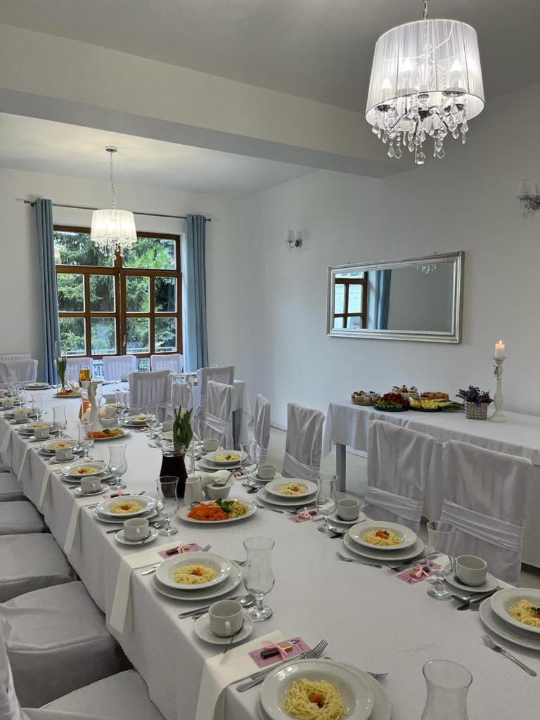Hotell I Restauracja Borowianka