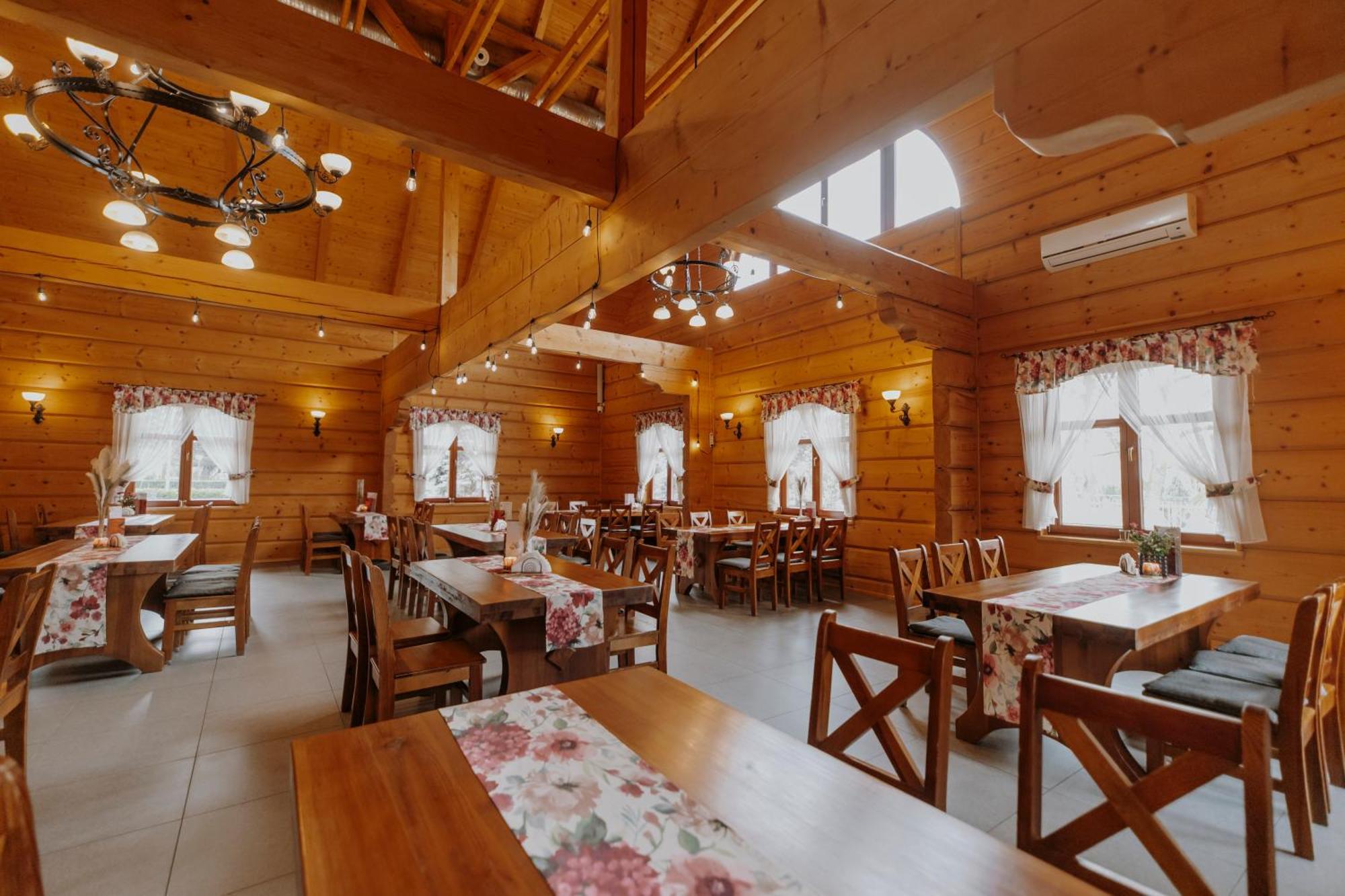 I Restauracja Borowianka 3*