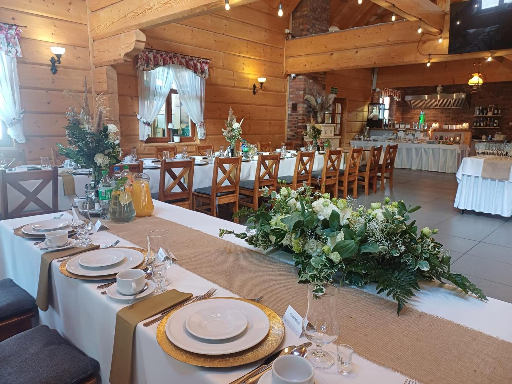 I Restauracja Borowianka 3*