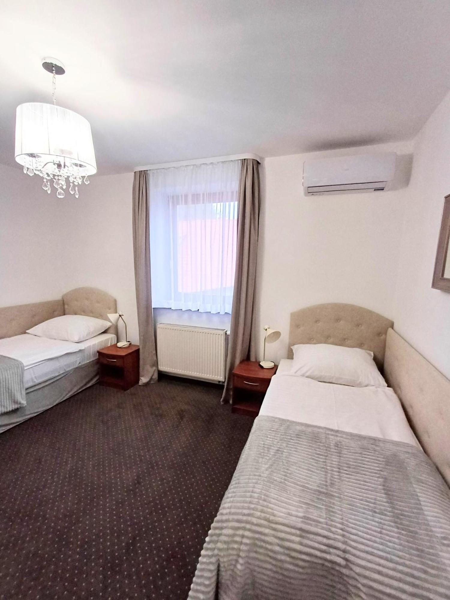 I Restauracja Borowianka 3* Ostrów Wielkopolski