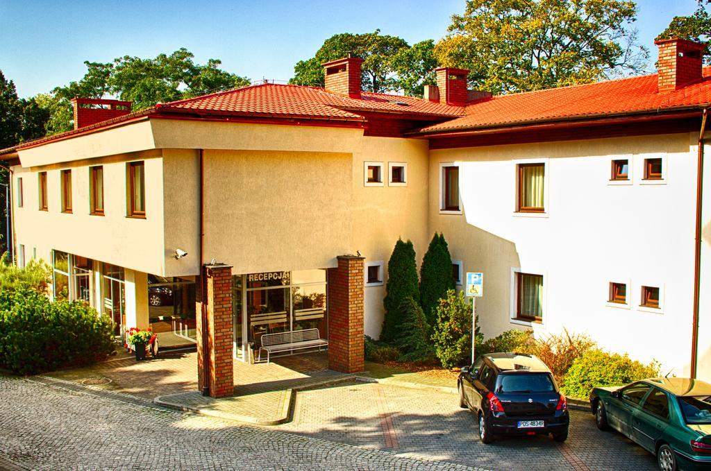 I Restauracja Borowianka Hotell